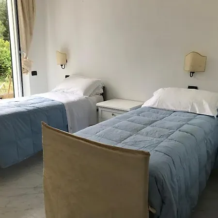 La Ca Di Anna Oda ve Kahvaltı *